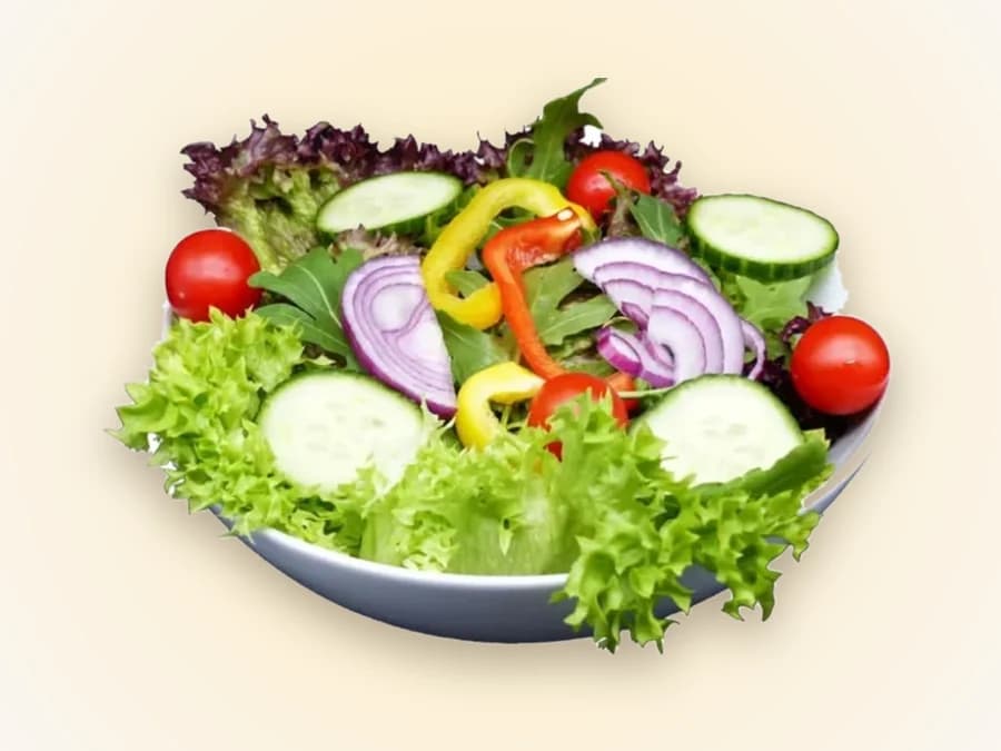 Bunter gemischter Salat mit Rucola, Cherrytomaten, Gurke und Paprika